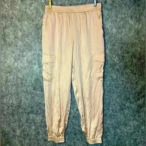 BCBG Maxazria Light Pink Cargo Jogger - Small - Picture 1 of 6